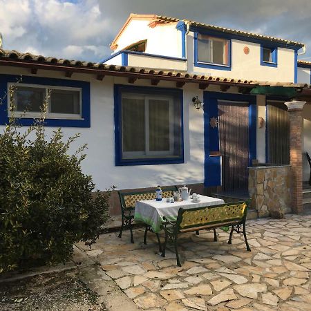 Villa Facen Gardeládes Exteriör bild