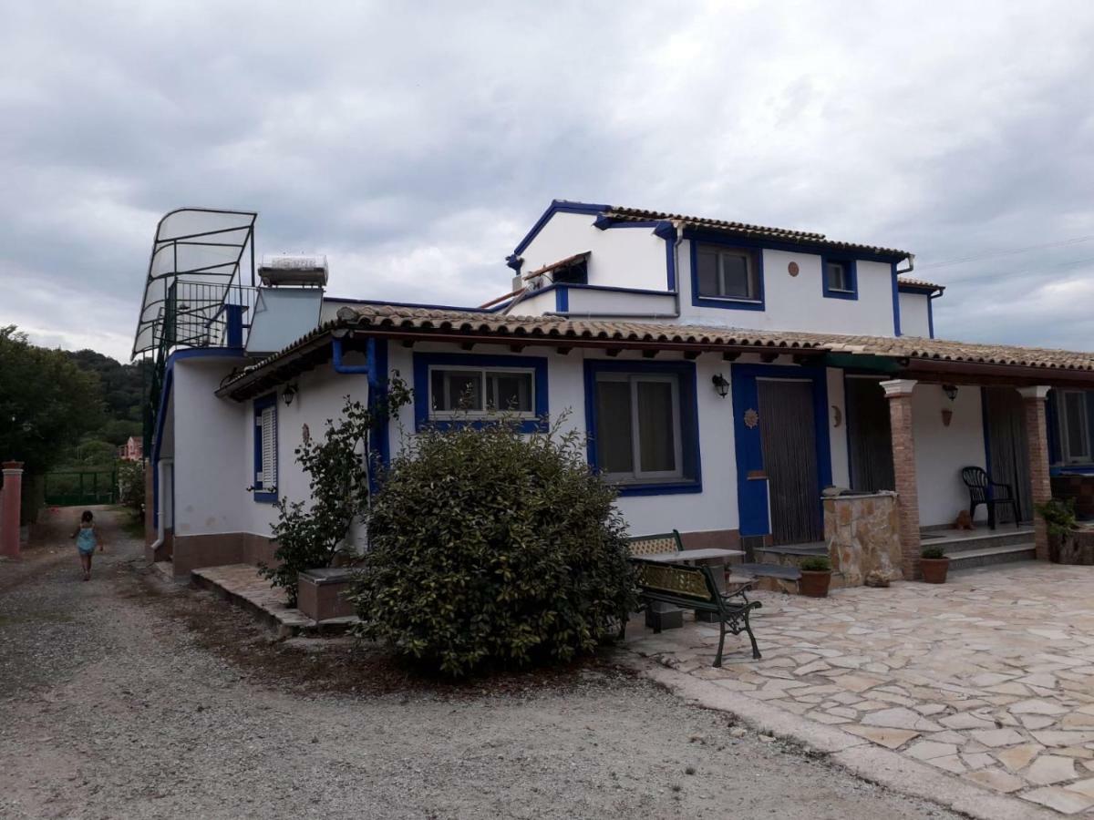 Villa Facen Gardeládes Exteriör bild