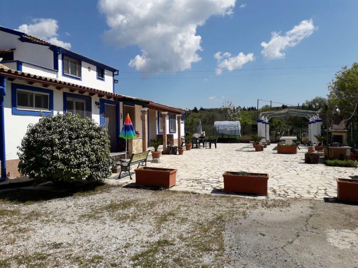 Villa Facen Gardeládes Exteriör bild
